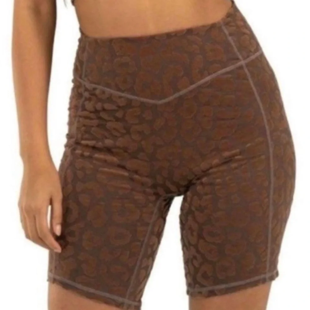 Balance Athletica (now Vitality) Brown Panther Lux Rider Biker Shorts Small S - Picture 3 of 5